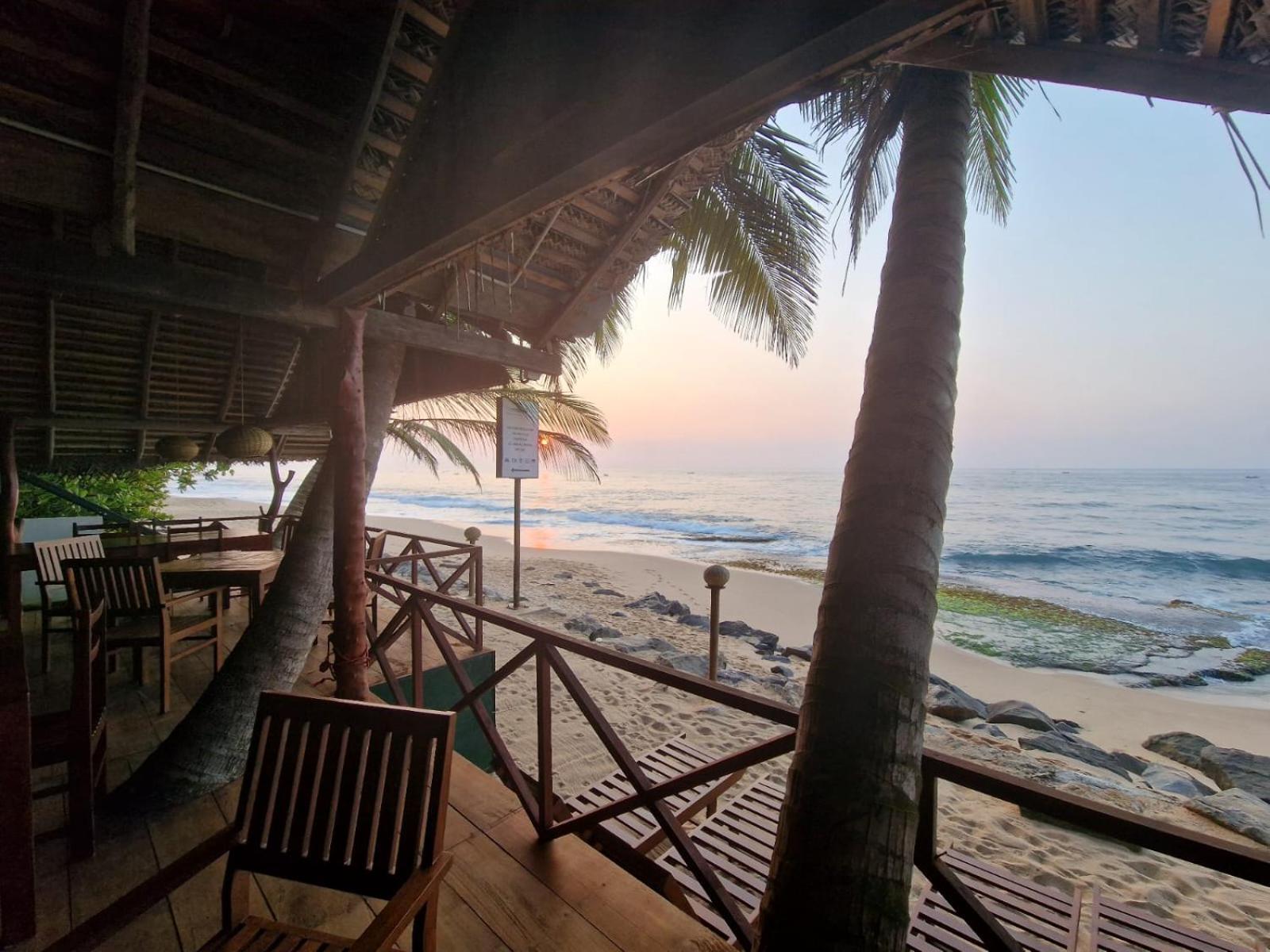 Panorama Beach Hotel Tangalle Exterior foto