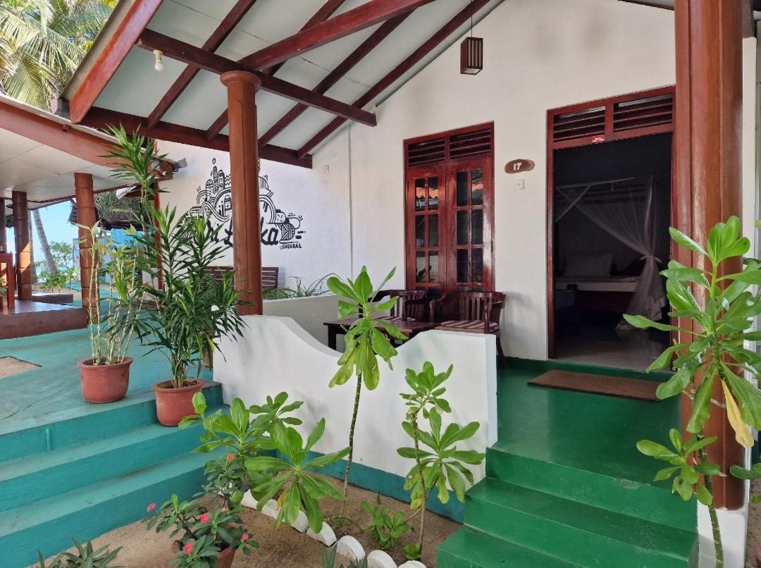 Panorama Beach Hotel Tangalle Exterior foto